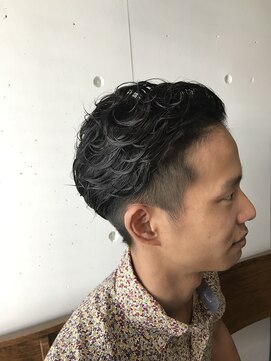 メンズサロン ウエストサイドカットクラブ(Men's West Side Cut Club) wavy2ブロック　担当　清水