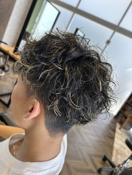 ステレオ ヘアデザイン 安城店(STEREO HAIR DESIGN) パーマ×メッシュ(8月)
