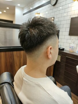 カルム 西日暮里(Calme) スキンフェードスパイキーショート