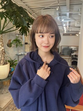 ヒュージ 三軒茶屋(huge) くびレイヤー/小顔カット/ボブ/グレージュ