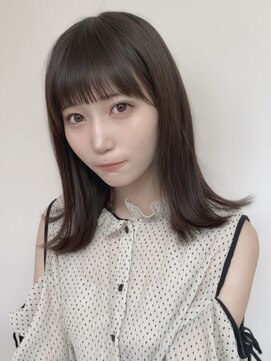 ロイ(Roi) ★10代20代30代美髪外ハネワンカールぱっつんオリーブグレージュ