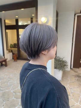 ヤコブ ヘアー(Jacob hair) ショートヘア/グレーシルバー/ダブルカラー