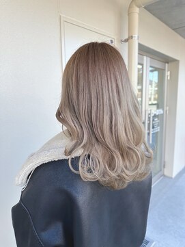 アルレン(Allen) ミルクティーベージュ【ブリーチ/白髪ぼかし/宇都宮】