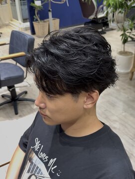 ハッシュタグネイビー 仙台駅前店(#NAVY) 仙台スパイラルスパイキーショートフェザーパーマシャドウパーマ