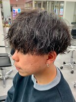 ジーニー 新百合ヶ丘(Genie) フェザーパーマサーフカール刈り上げセンターパート