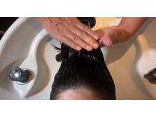 白髪ぼかしハイライトとの相性◎ダメージを抑え、デザインを楽しむ