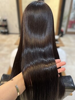 1人1人の髪質にあったオーダートリートメント◇クセ・うねりを改善し、思わず触れたくなるような美髮へ。