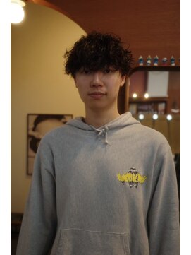 エディ(Edy) 波巻きスパイラルパーマケアパーママッシュウルフ眉毛カット岡山