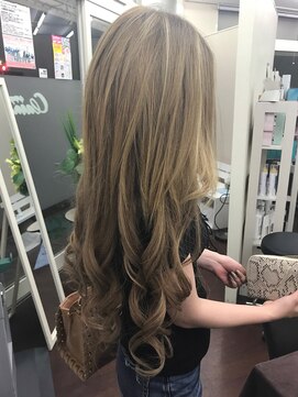 ビューティクララ 細江店 カーキーグレージュ