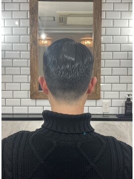 ショウザバーバー(SHOW the Barber) ナチュラル七三スタイル