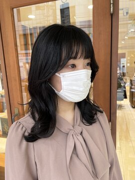 ネオリーブ クタ 町田店(Neolive kuta) 韓国風ミディアムレイヤー×ブルーブラック【町田/町田駅】