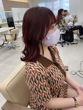 ニュート(Neut ) ピンクレッドカラー