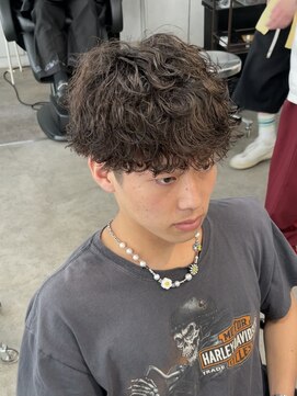 フィフス 原宿(fifth) 波巻きスパイラルパーマニュアンスパーマツイストパーマ刈り上げ