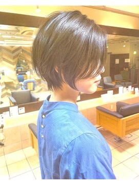 ネオリーブ モカ 川崎チネチッタ店(Neolive mocca) 20代30代40代50代大人ショートボブ　前下がり　ショコラアッシュ