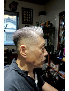 ヴェナ(VeNA) バーバースタイル