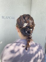 ブランシェ ヘアデザイン(BLANCHE hair design) あみおろし風×くるりんぱ