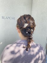 ブランシェ ヘアデザイン(BLANCHE hair design)&nbsp;あみおろし風×くるりんぱ