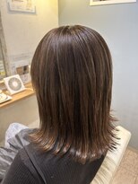 マイン ヘアアンドリラックス(mine)&nbsp;秋冬のヘアカラーネイビーベージュ