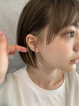 エアー 青山(AIR) もみあげインナーカラー/ブリーチ/ベージュカラー/10代.20代