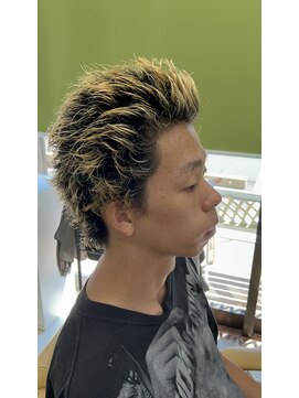 ヘアサロンナンバーワンクラブ上和田本店 スパイキーショート