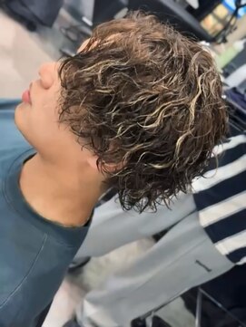 アノ(Ano.) 大分スパイラルパーマセンターパート