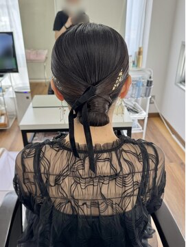 タイトシニヨン