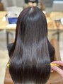アグ ヘアー エゼ 石江店(Agu hair aise) 暗めのレッドバイオレット、深みと艶感重視