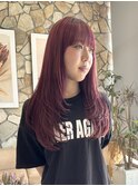 ミディアムレイヤーカット×ボルドーレッド