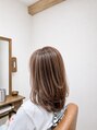 フロー(Flow)&nbsp;髪質を見極める触診から始まる高再現カット