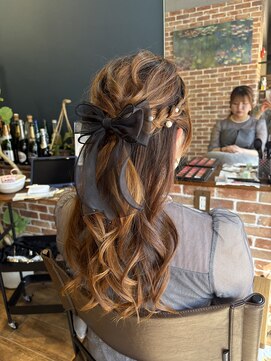 ファン 姪浜(Fan) ハーフアップ