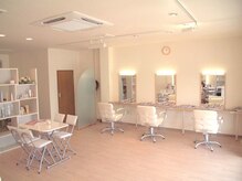 ヘアアンドメイクアミュウ(Hair&Make Amyu u)