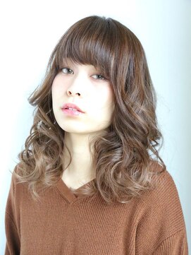 ネイム 上福岡(Name) ラフにきめるセミロングウェーブ