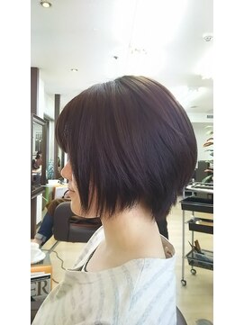 ヘアデザイン ヴォワール(hair & design voir) ショートボブ×おすぎ