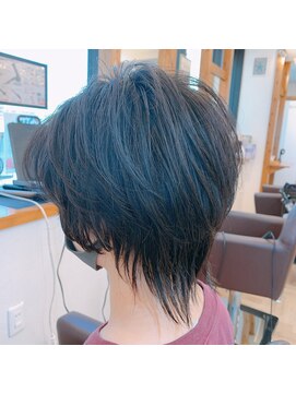 リル 塚口(LiL) ショートウルフスタイル☆ism