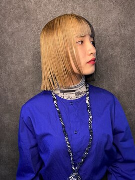 ジェスター(JESTER) ツートンカラー　切りっぱなしボブ