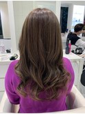グレイヘアも染まる明るめアッシュベージュ