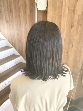 アヴァンス 天王寺店(AVANCE.) ブルーブラック×透明感