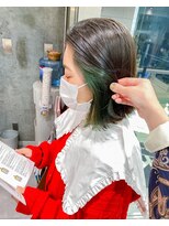 サーカス 町田(circus)&nbsp;外はねボブ "イヤリングカラー" マットグリーン