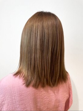 アッシュ 町田駅前通り店(Ash) ベージュ