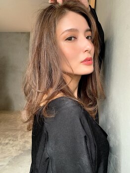 ダイス(Dice)の写真/【半個室/髪質改善特化】ずっと綺麗でいたい大人女性必見!初めてのグレイカラーもワンランク上の最旬ヘアに
