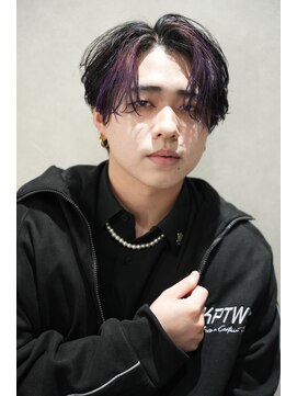 ノーリミット 大阪梅田(No Limit) 【大阪/梅田】ラウンドマッシュウルフ