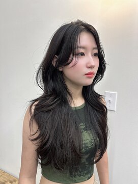 ユエン(uyen) 【NANA】韓国風レイヤーカット