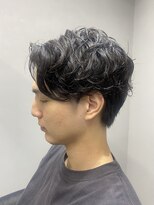ニュアンスパーマ　ハンサムショート