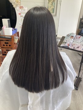 アンブレラ(umbrella) 触れるたびに感動する、素髪のようなナチュラルストレート