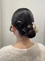 リラ(LILAC)&nbsp;ウェーブタイトシニヨン