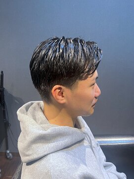 ビーダンディー(Bee dandy) ビジネスフォーマル ツーブロックショート 七三サイドパート