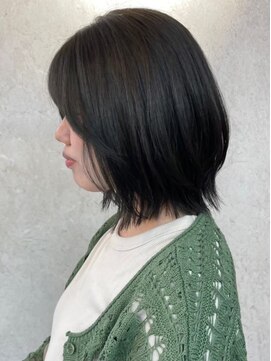 ビスクヘアデザイン(bisq hair design) ショートヘアー　ブラウンカラー　前髪カット　顔まわり　韓国風