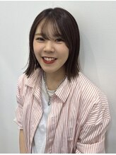 《each f. stylist》藤本 麻衣 トーク力NO.1！カウンセリングが丁寧で人気♪