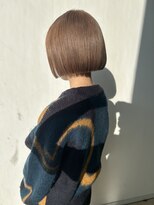 ロックス バイ マグ 松本(rocks BY MAG)&nbsp;ハイトーンカラーミルクティーベージュミニ丸みボブ