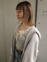 ユノ(juno) 透けハイトーン×フェイスレイヤーボブウルフ
